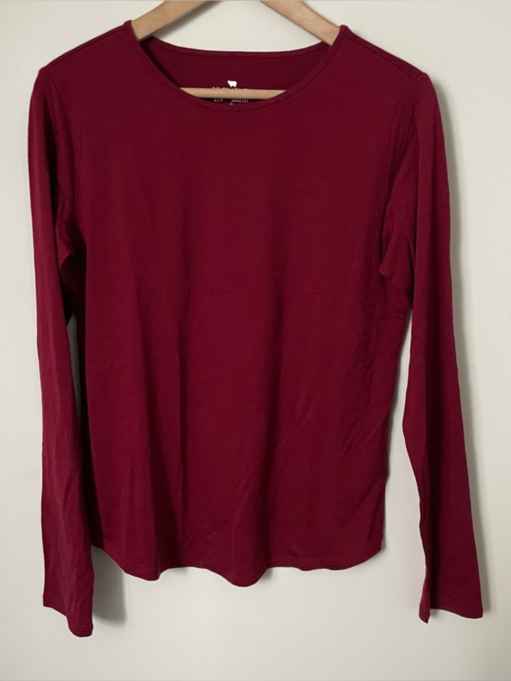 Segments 100% Merino Wool Long Sleeve Top Red Size Small Outdoor Hiking Camping